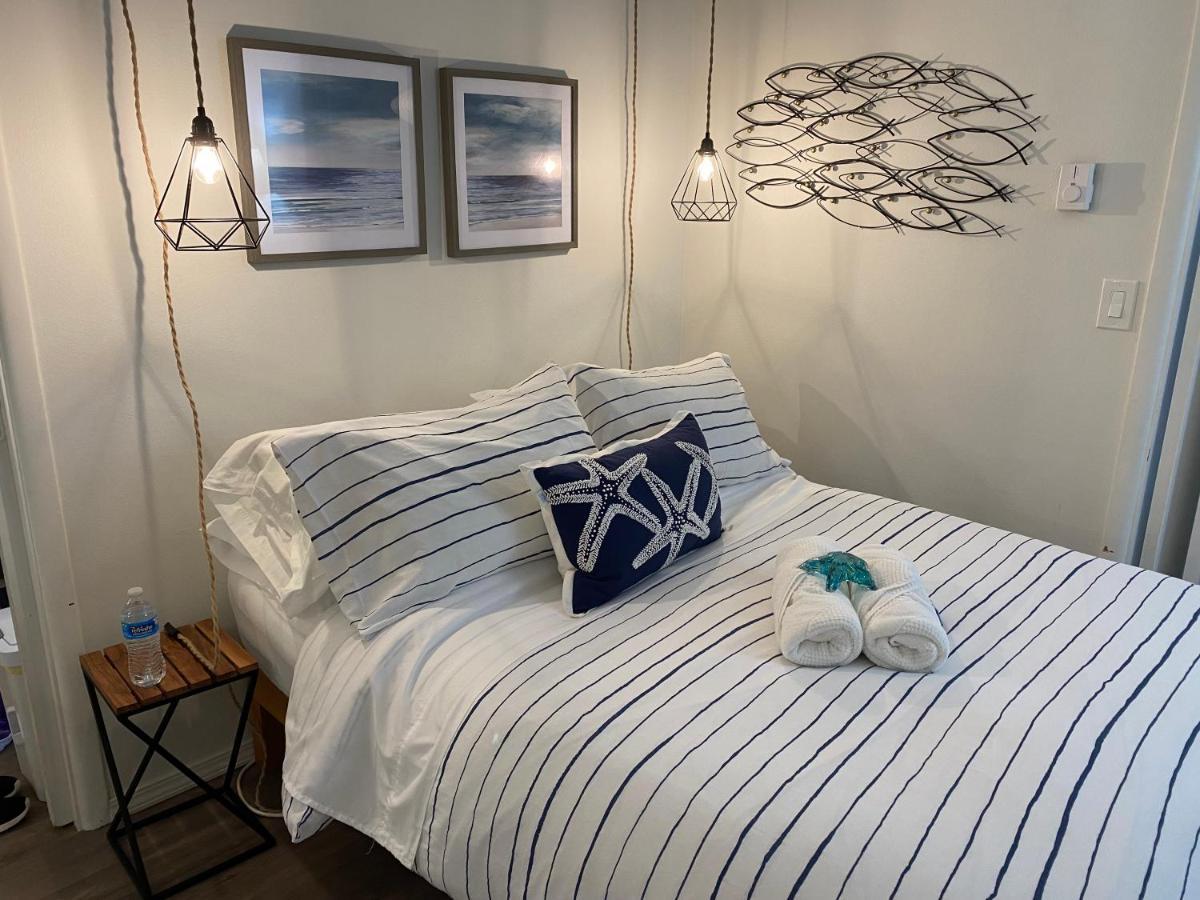 Condo By The Sea ลินคอล์น ซิตี้ ภายนอก รูปภาพ